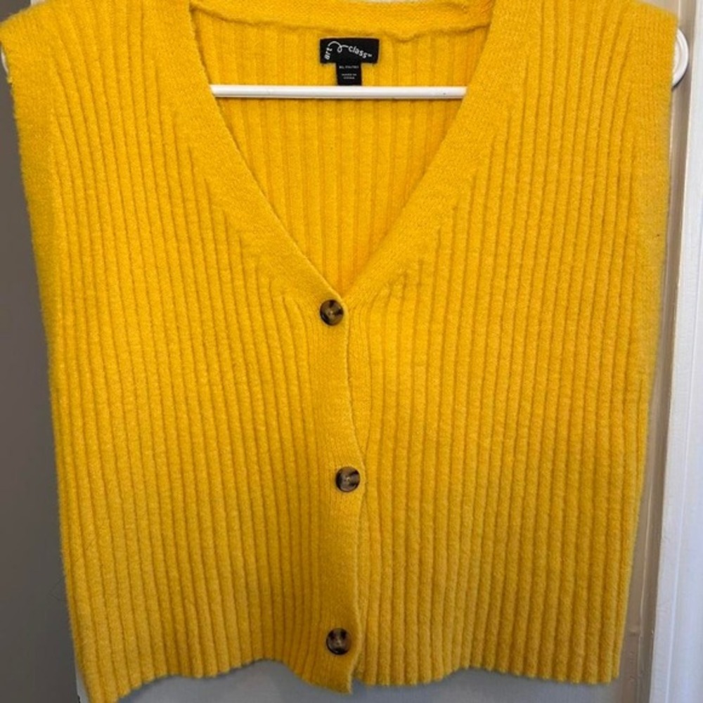 Art Class Yellow‎ Ribbed Button Front V-Neck Knit Sweater Vest Girls XL 14/16